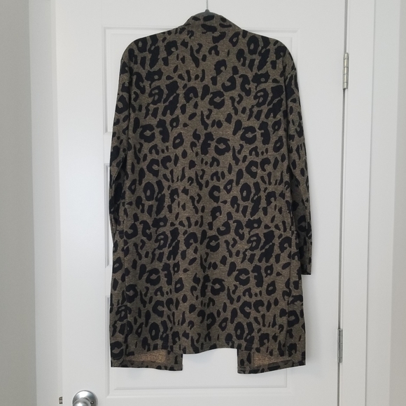 Leopard Print Duster with Pockets - Picture 4 of 6